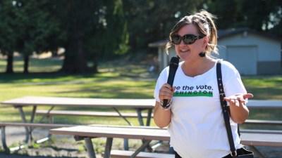 Rep. Tarra Simmons speaks at an event for voting rights